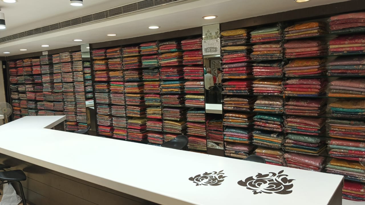 Customer shopping area